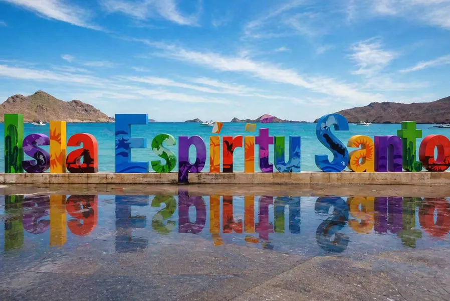 Tour Isla Espíritu Santo